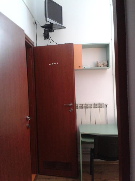 Studio Julius Constanta Luaran gambar