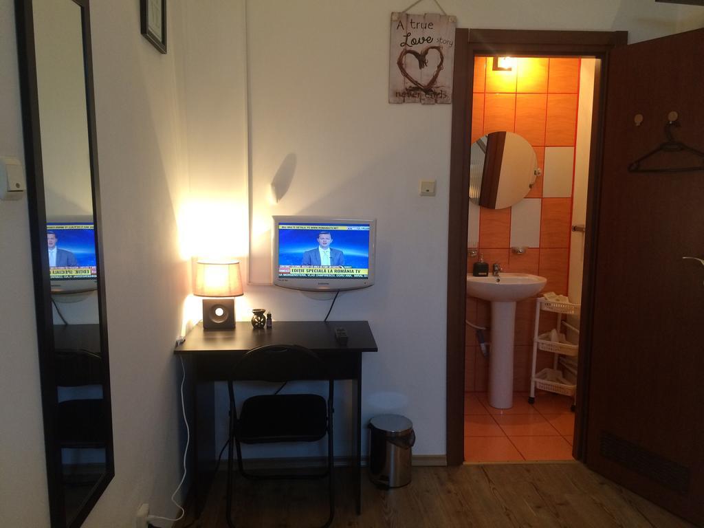 Studio Julius Constanta Luaran gambar